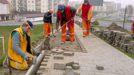 Ul. Węglarza: Nowy chodnik do naprawy. To nie pierwszy raz