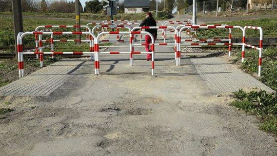 Ul. Zagajnikowa: Nie stracą przejścia przez tory