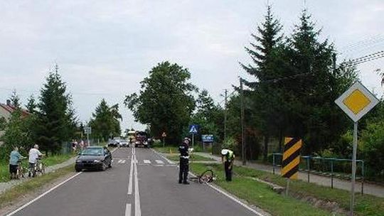 Ulan Majorat. Rowerzysta zderzył się z samochodem