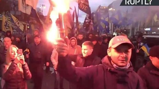 Ulicami Kijowa przeszedł Marsz Chwały UPA [wideo]