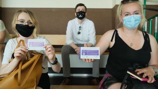 UMCS szczepi studentów. Duże zakłady pracy już rezygnują
