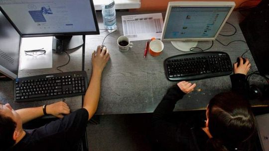 UMCS zamawia komputery na zapas