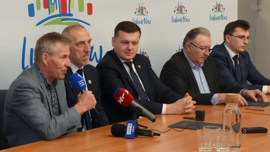 Umowa na halę sportową podpisana. Lubartowscy sportowcy długo na to czekali