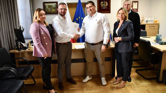 Umowa podpisana. Budowa centrum opiekuńczo-mieszkalnego może ruszać