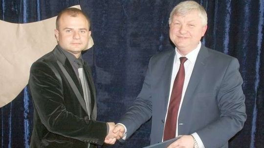 Umowa podpisana. Sport, widowiska i nauka w nowej szkole