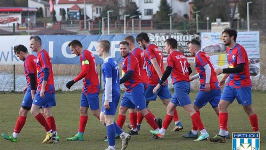 Unia Rejowiec jeszcze musi się postarać o awans, ale jest zainteresowana grą w IV lidze