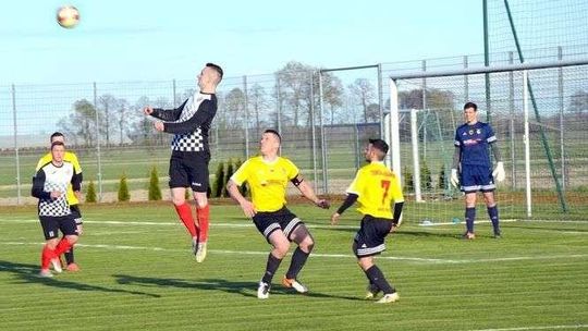 Unia - Sokół 0:2. Goście górą w meczu walki