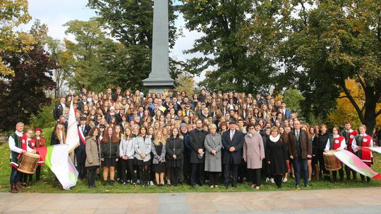 Unia świętuje. 200 osób na zdjęciu