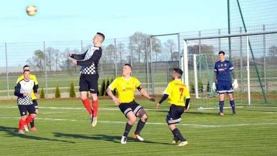 Unia Żabików zacznie wygrywać u siebie?