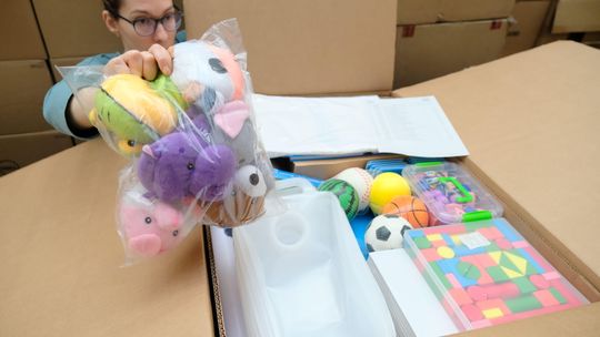 UNICEF w Lublinie. Dzieci dostaną przybory szkolne i zestawy sportowe