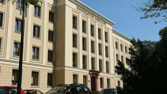 Uniwersytet Medyczny zaprasza maturzystów. Dzień otwarty we wtorek