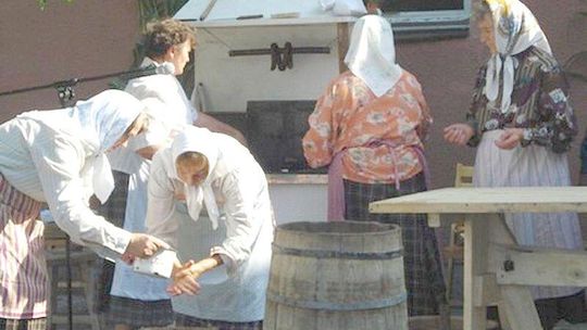 Uniwersytet nauczy na ludowo