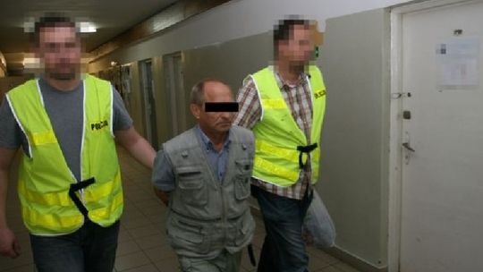 Uprowadził 9-latkę. Odpowie za poddanie jej \"innej czynności seksualnej\" (wideo)