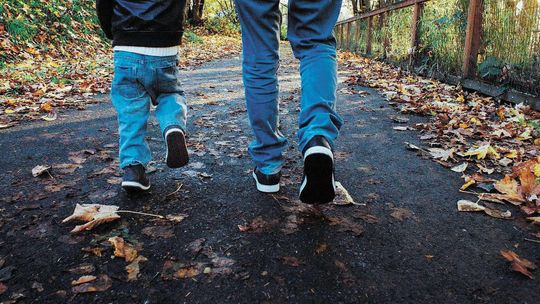 Urlop rodzicielski, urlop ojcowski. Ile osób korzysta, ile dni przysługuje?