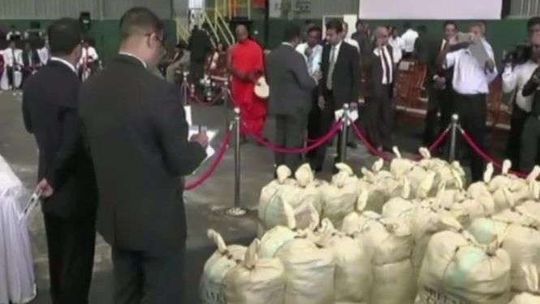 Uroczyste spalenie 900 kg narkotyków. W ceremonii wziął udział prezydent