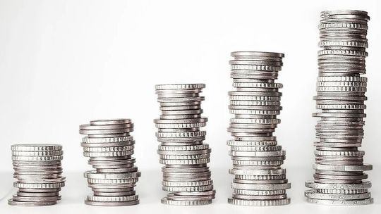 Urodziłeś się w 1953 roku? Sprawdź, czy zyskasz na emeryturze