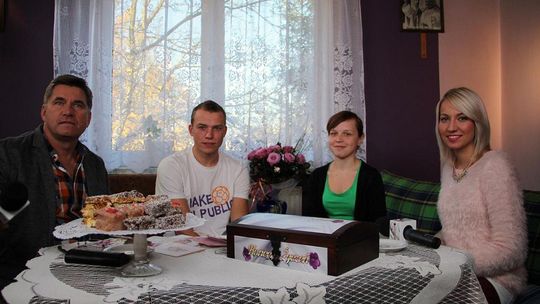 Urodziny w rytmie disco-polo. Lider Bayer Full odwiedził solenizanta