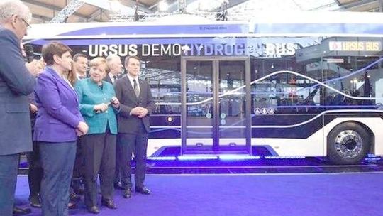 URSUS skonstruował autobus na wodór. Ale w Polsce nie ma ani jednej stacji wodorowej