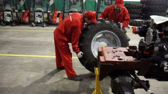 Ursus sprzedaje więcej ciągników niż rok temu