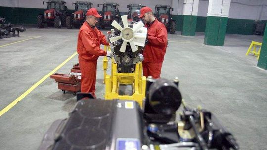 Ursusy szykują się do długiej drogi. 1500 ciągników trafi do Etiopii