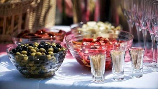 Urząd Marszałkowski wyda 700 tys. zł na catering. Radny PiS: "To Bizancjum"