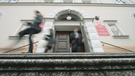 Urząd rośnie jak na drożdżach. Dwa razy więcej urzędników marszałka 