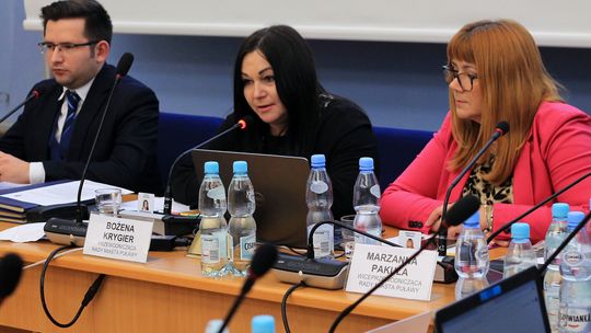 Urzędniczka powiedziała to, co myśli. Krytyka nie spodobała się radnym