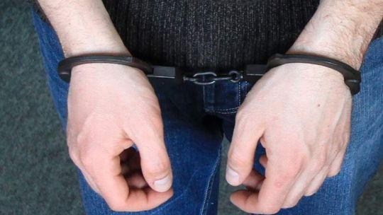 Urzędnik kradł becikowe. Musi oddać kilkaset tysięcy