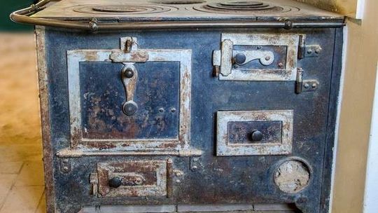 Urzędnik może sprawdzić czym palisz w piecu. Trwają kontrole