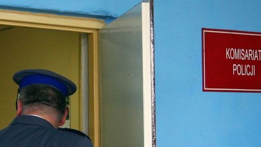 Urzędnik skarbowy robił dopiski w PIT-ach