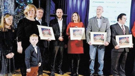 Usłyszał zarzuty udziału w zorganizowanej grupie przestępczej. Wyróżniony za wspieranie kultury