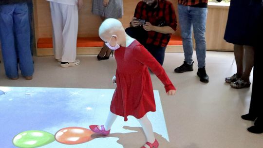 Uśmiech leczy. Nowa świetlica dla małych pacjentów lubelskiego szpitala już otwarta