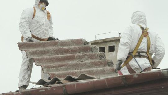 Usuną azbest z dachu. Za darmo