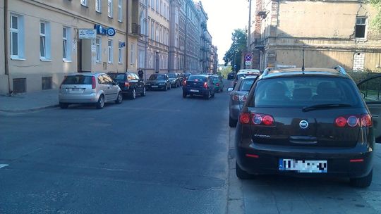 Uszkodził siedem samochodów na ul. Niecałej w Lublinie