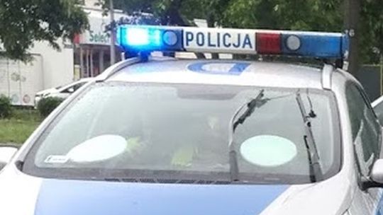 Utrudnienia na drodze krajowej nr 19 w Ciecierzynie. Ciężarówka wjechała w fotoradar