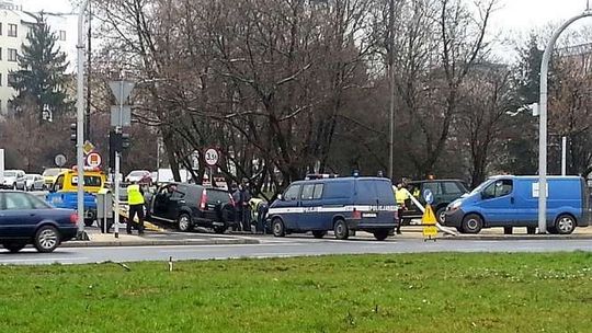 Utrudnienia na skrzyżowaniu al. Solidarności z Dolną 3 Maja i Prusa