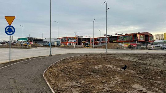 Utrudnienia od miesięcy. Kolejna zmiana organizacji ruchu przy nowym rondzie