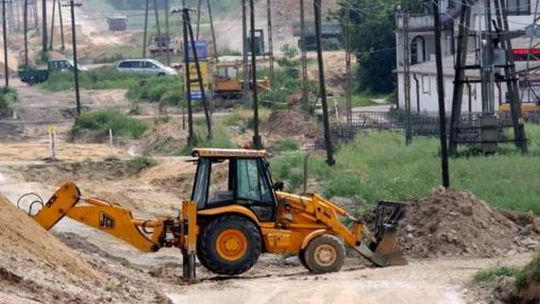 Utrudnienia w budowie drogi S17: Archeolodzy znaleźli przedmioty