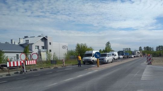 Utrudnienia w ruchu na drodze krajowej nr 82 pod Lublinem. Budują rondo przy osiedlu Borek
