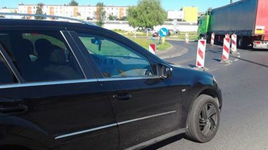 Utrudnienia w ruchu na ul. Jana Pawła II (zdjęcia)