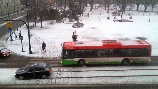 Utrudnienia w ruchu na ulicach Lublina. Autobusy jeżdżą z opóźnieniami