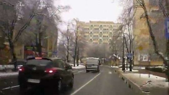 "Uwaga Pirat". Policjant miał powody do pośpiechu, ale dostał mandat