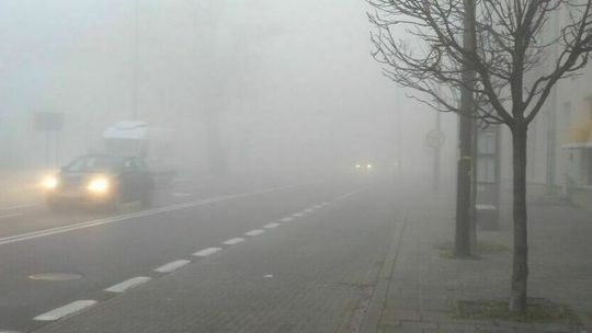 Uważajmy na drogach. Gęsta mgła spowije województwo lubelskie