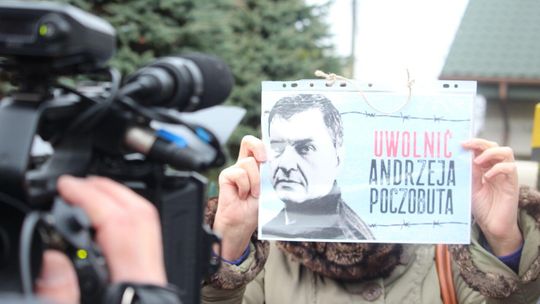„Uwolnić Andrzeja Poczobuta”. Protest i milczenie konsula Białorusi 