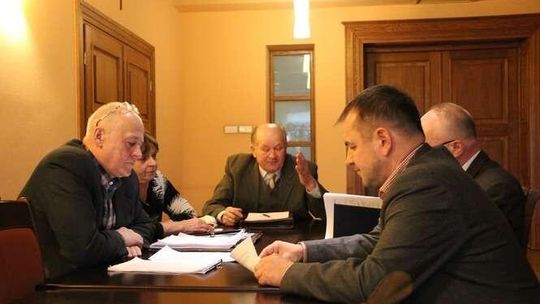 Użytkownicy wieczyści chcą prawa własności. Może pani premier Szydło pomoże