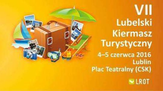VII Lubelski Kiermasz Turystyczny przed CSK