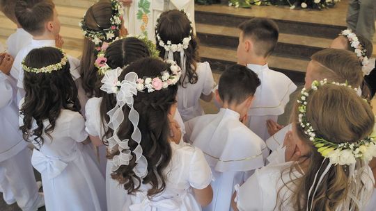 W Archidiecezji Lubelskiej pierwsze komunie zostaną odwołane, jeśli dzieci po świętach nie wrócą do szkół