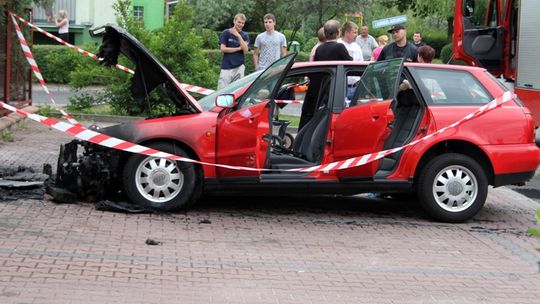 W Białej Podlaskiej spłonęło audi. Czy to podpalenie?