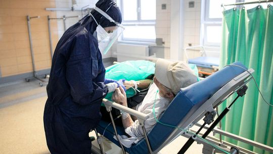 W całej Polsce są wolne łóżka i respiratory