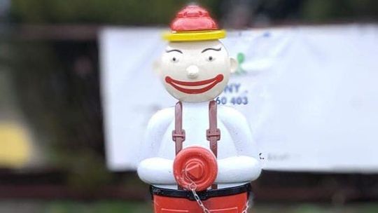 W Chełmie hydrant "Pawełek" dostanie kolegę. Atrakcja czy kicz? [SONDA]